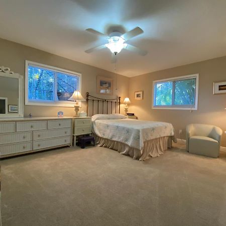 This Homestay Oasis Is The Cape'S Best Place To Stay Cape Coral Exterior foto