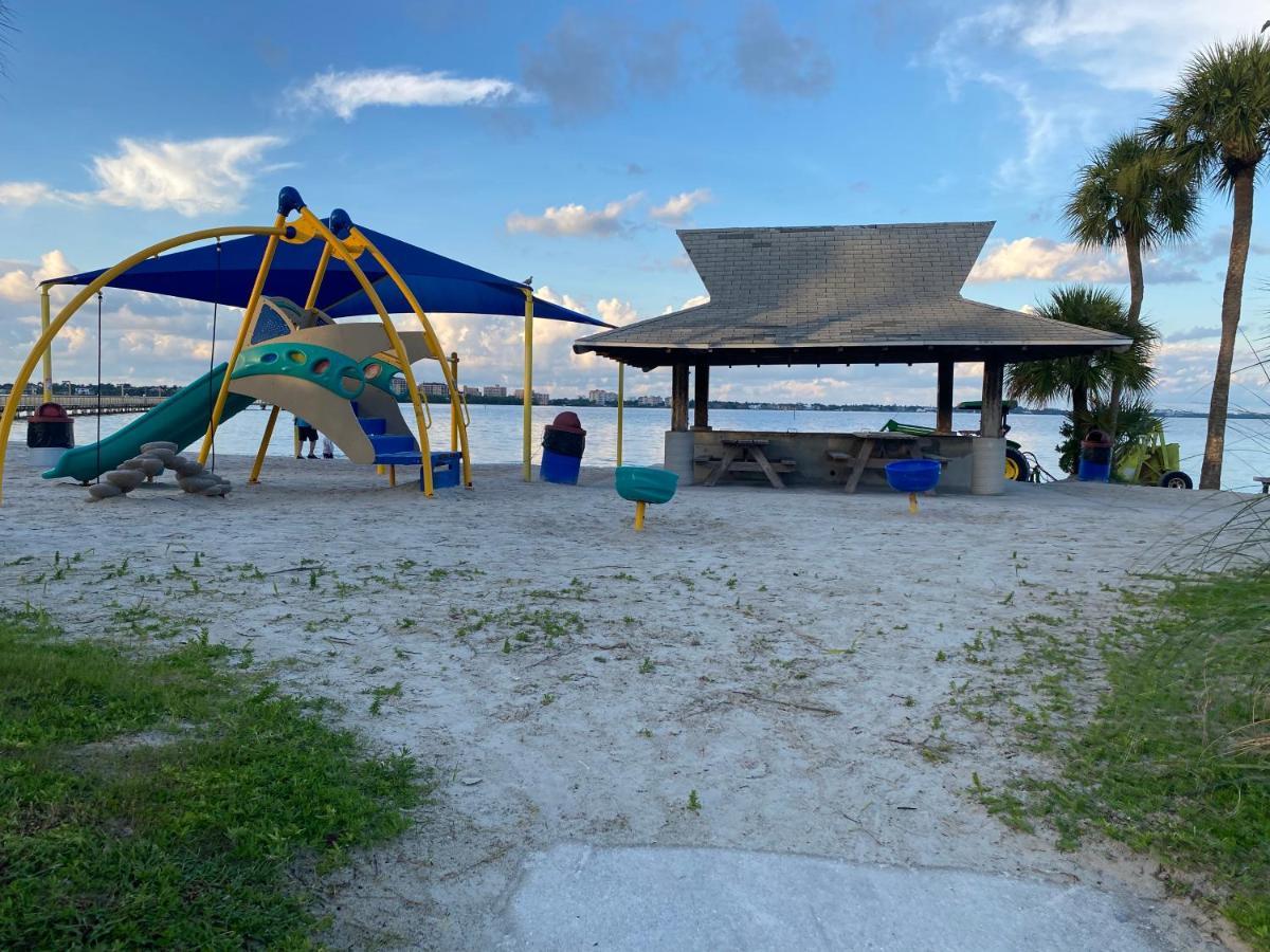 This Homestay Oasis Is The Cape'S Best Place To Stay Cape Coral Exterior foto